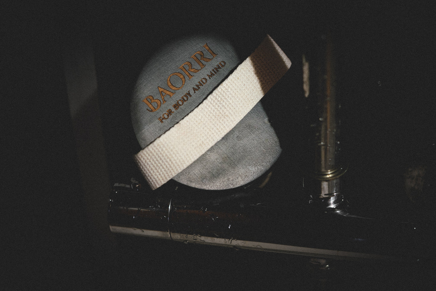 Dry brush . black body brush