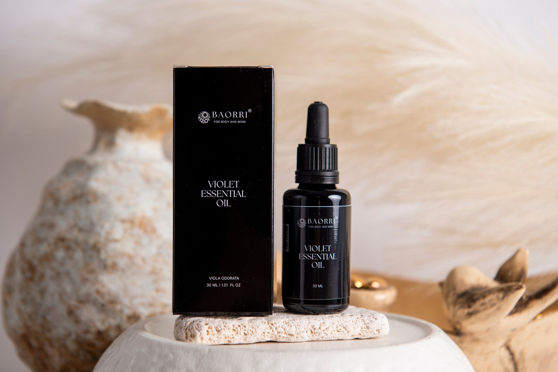 Violet essential oil 